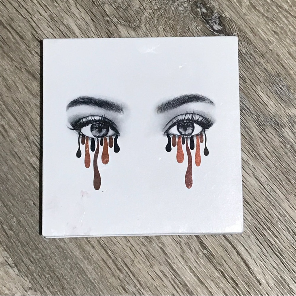 Kylie Cosmetics “The Bronze Pallet”